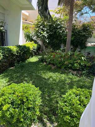 villa à louer almadies image 2