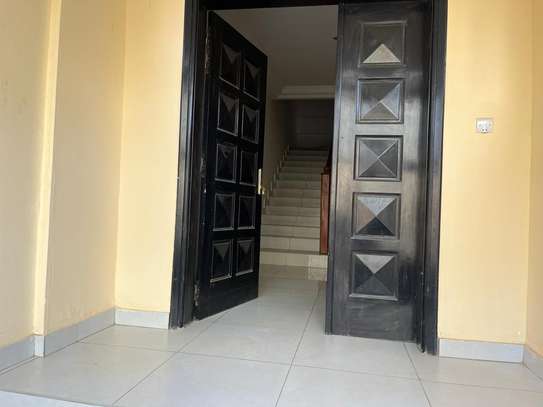 Duplex à louer à ngor almadies image 6