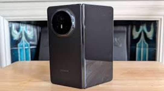 Honor Magic V3 image 1