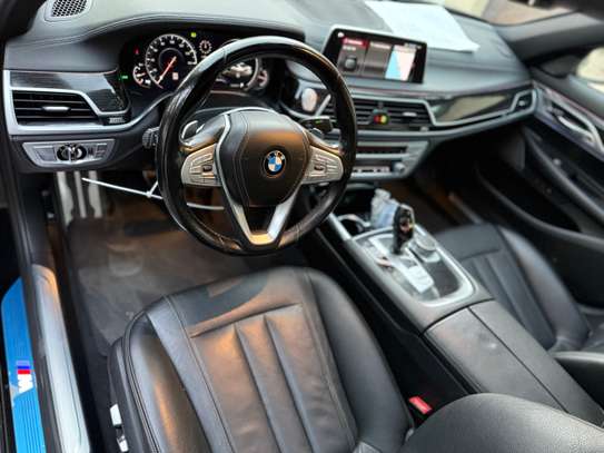 BMW série 7 pack M image 13