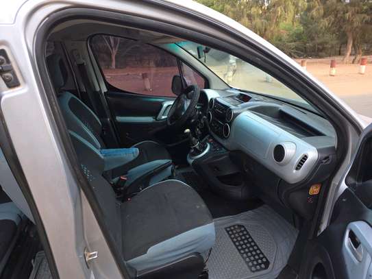 CITROËN BERLINGO ESSENCE image 5