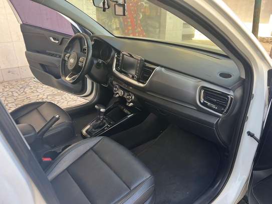 KIA STONIC 2017/2018 image 5