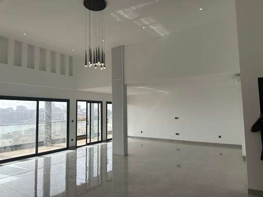 JOLI APPARTEMENT A LOUER FENETRE MERMOZ image 6