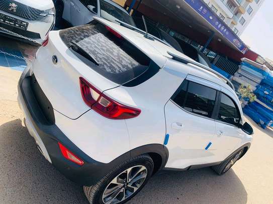 Kia stonic gt 2018 image 3