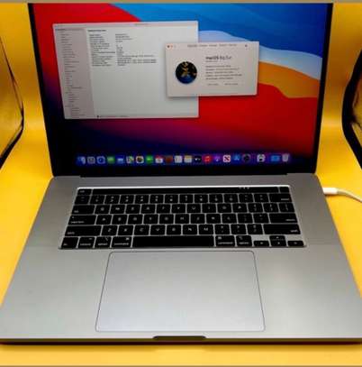 MacBook Pro touchbar 16 inch core i7 image 2