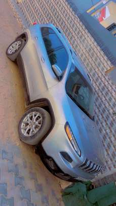 Location voiture jeep 2016 image 3