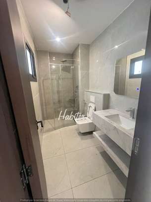 Appartement à louer au Point E image 6