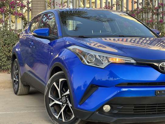TOYOTA CH-R 2018 image 11