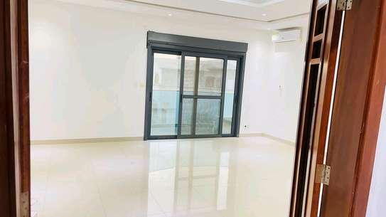 Appartement très spacieux aux Almadies image 5