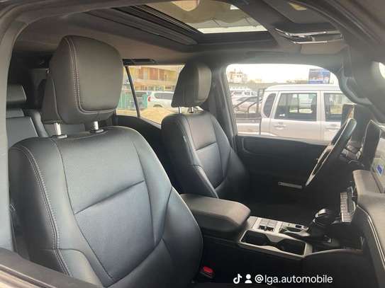 Toyota Prado automatique Diesel annee 2025 image 12