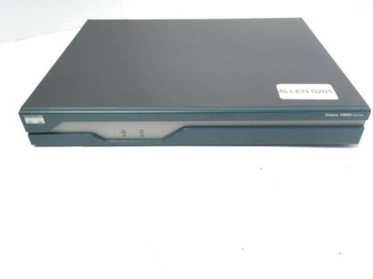Routeur cisco série 2800 , 3800 et 1800 image 2