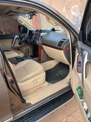 toyota prado image 5