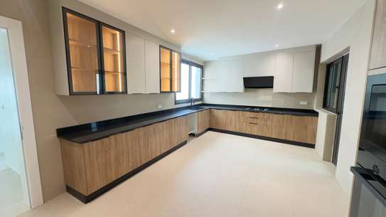 Penthouse F6 à louer à Fann (magnifique vue sur la mer) image 3