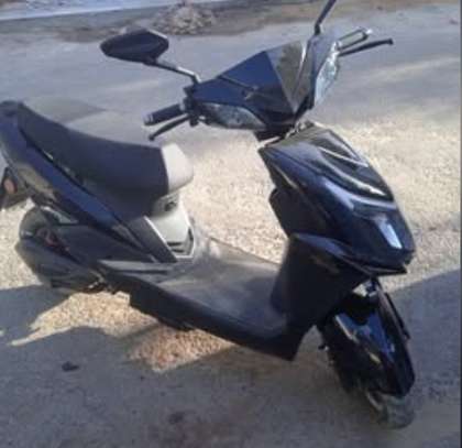 Moto Electrique Tres Econome image 1