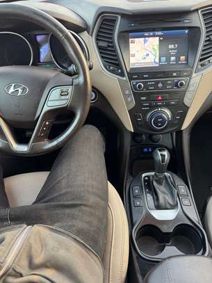 Hyundai Santa Fe 2017 Ultimate image 14