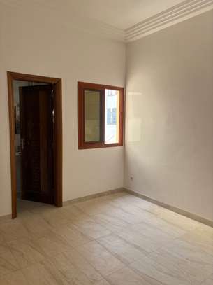 Appartement de standing à louer image 8