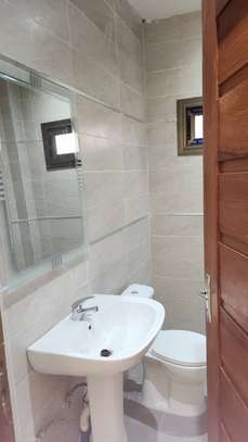 Appartement f3 à louer aux Almadies image 9