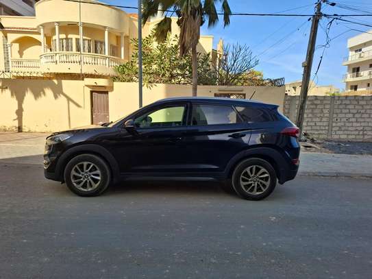 Hyundai tucson image 4