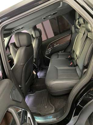 Range Rover Vogue 2023 image 6