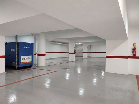 Appartement F4 à louer au Point E image 6