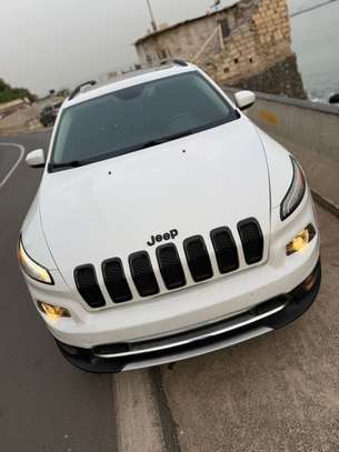 Jeep Cherokee image 12