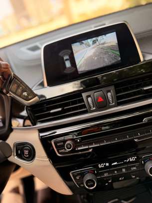 BMW X2 2018 Xdrive 28i image 12