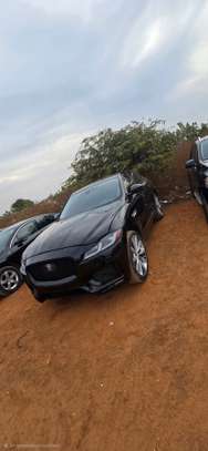 Jaguar F-Pace S image 8