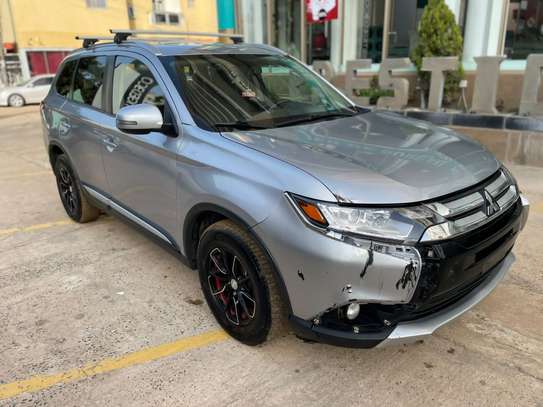 MITSUBISHI RVR image 6