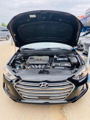 Hyindai elantra gt 2018 image 5