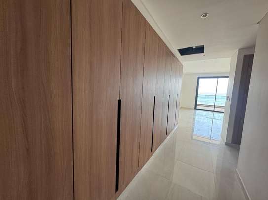 Apparemment à louer corniche fan résidence 4 chambres image 8