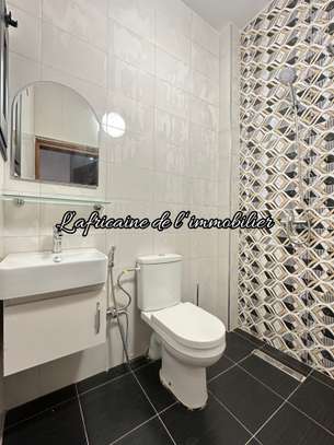 Appartement F4 à louer – Mamelles, corniche image 6