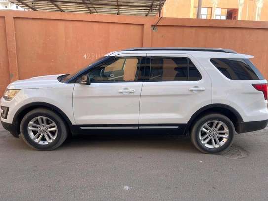 Ford explorer 2017 4 cylindres image 5
