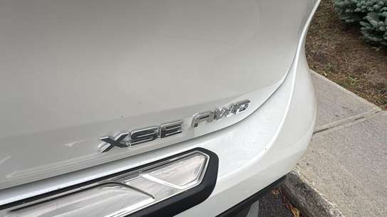 Toyota Highlander XSE édition spéciale image 12