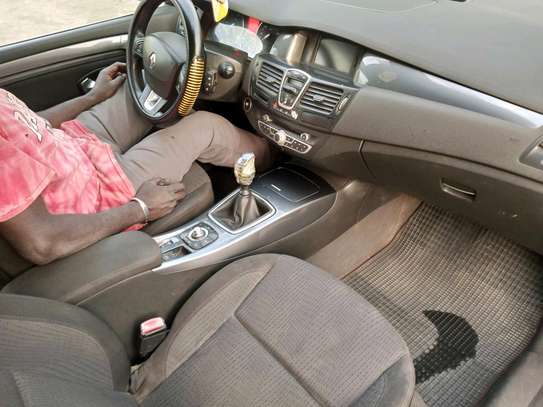 Renault Laguna 3 diesel manille 2010 image 4