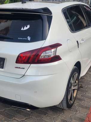 Peugeot 308 2017 image 10