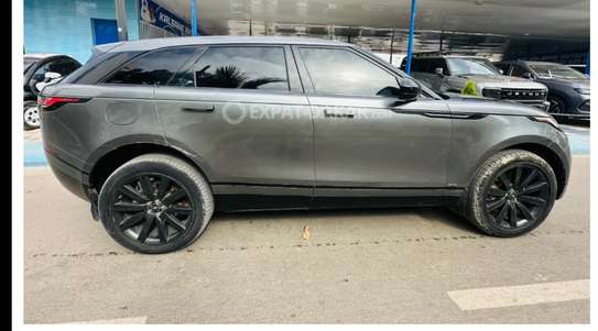 🚘 Range Rover Velar 2018 – SUV Premium Full Option image 2
