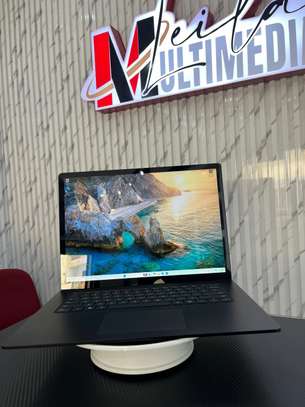 Surface laptop 3 I7 image 2