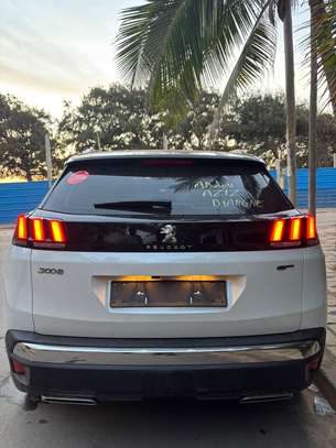 PEUGEOT 3008 année 2017 image 8