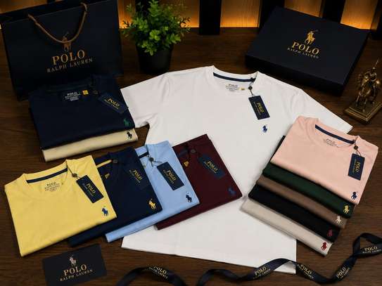 T-shirt Grandes Marques couleurs variées tailles multiples image 4