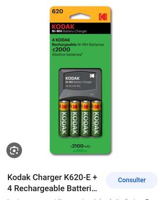 Kodak Charger K620-E + 4 Rechargeable Batteries 2100 mAh image 2