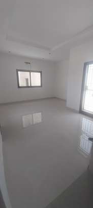Bel appartement à louer au Mamelles cité mbakiyou faye image 2
