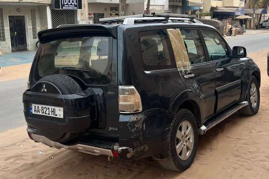 Mitsubishi pajero image 7