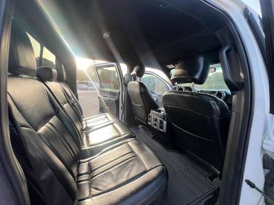 FORD F-150 – Surélevé, robuste et prêt à tout ! image 7