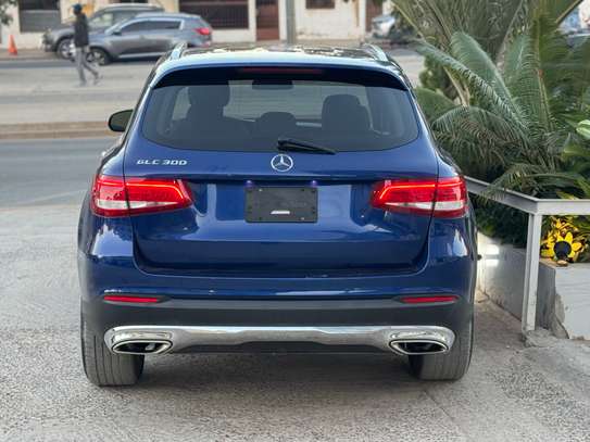 Mercedes GLc 300 image 5