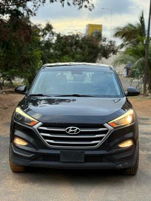 Hyundai tucson image 8