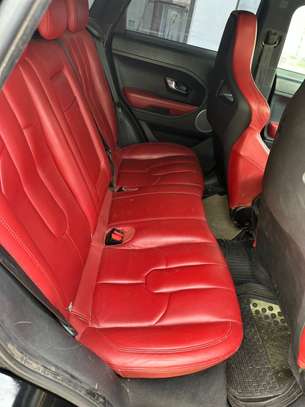 Range rover évoque image 8
