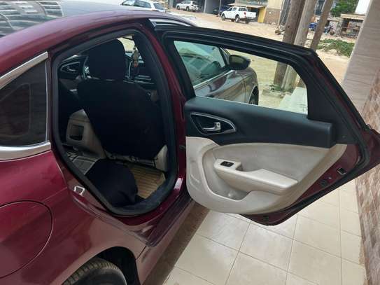 Chrysler C200 2015 image 11