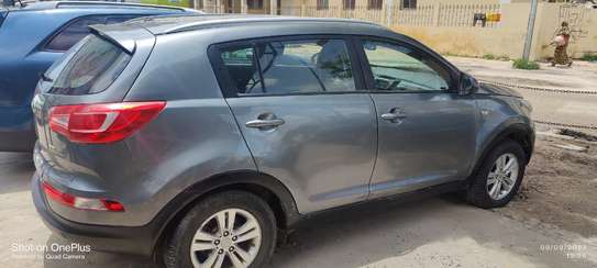 KIA SPORTAGE image 6