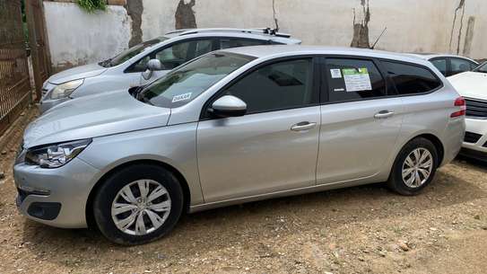 Peugeot 308 2016 image 4