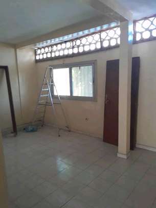 Mermoz comico appart F4 a louer image 7